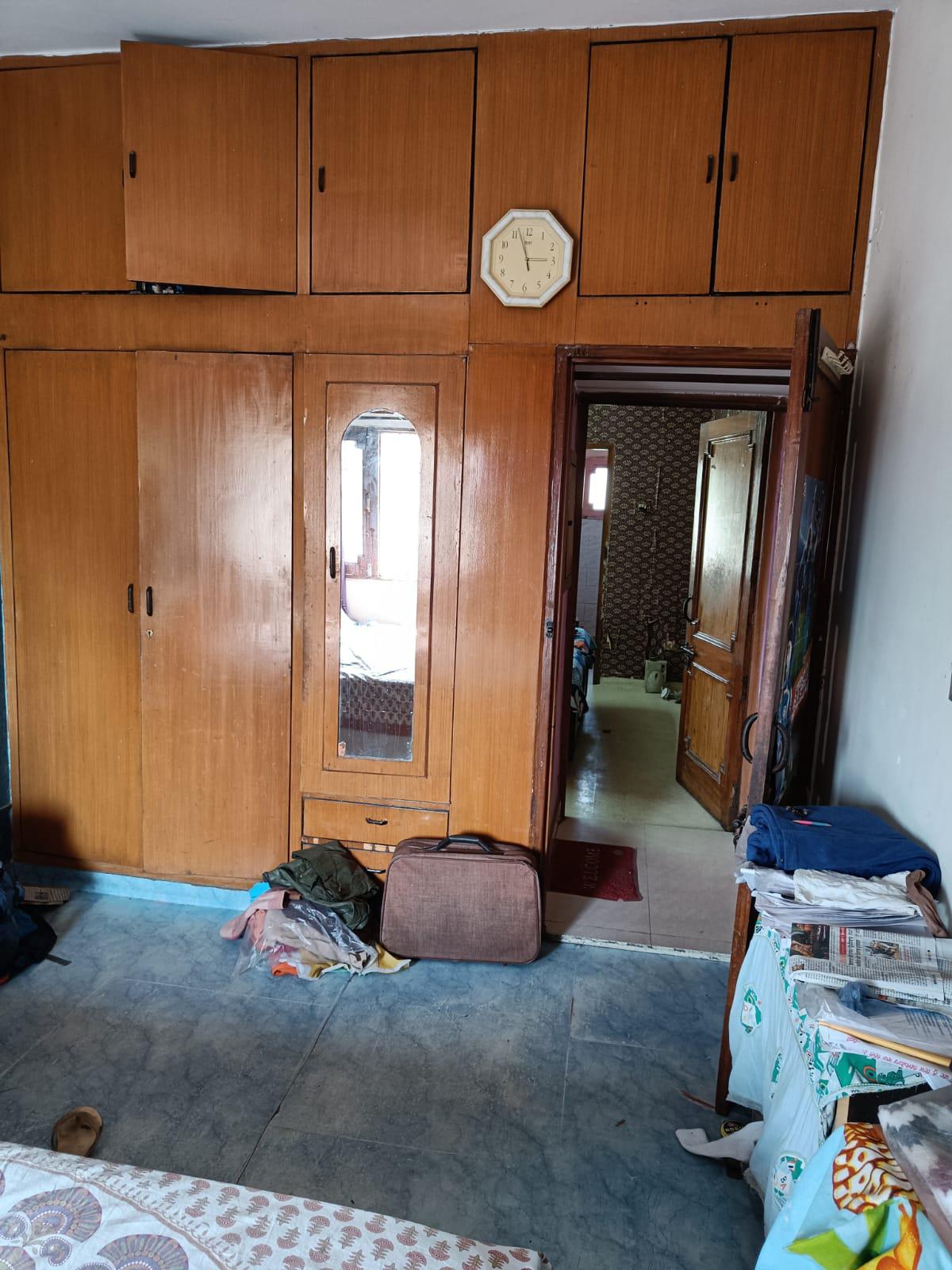 2BHK Semi Furnished Flat
