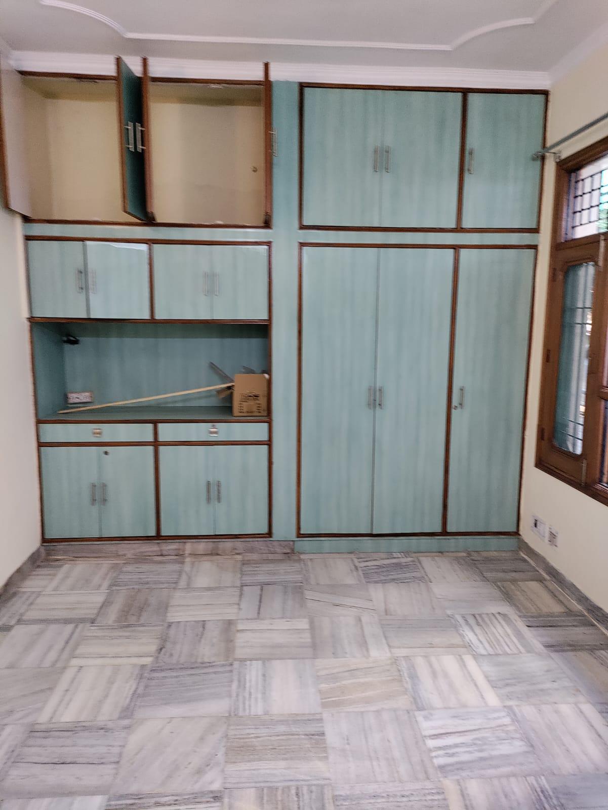 3BHK Semi Furnished House