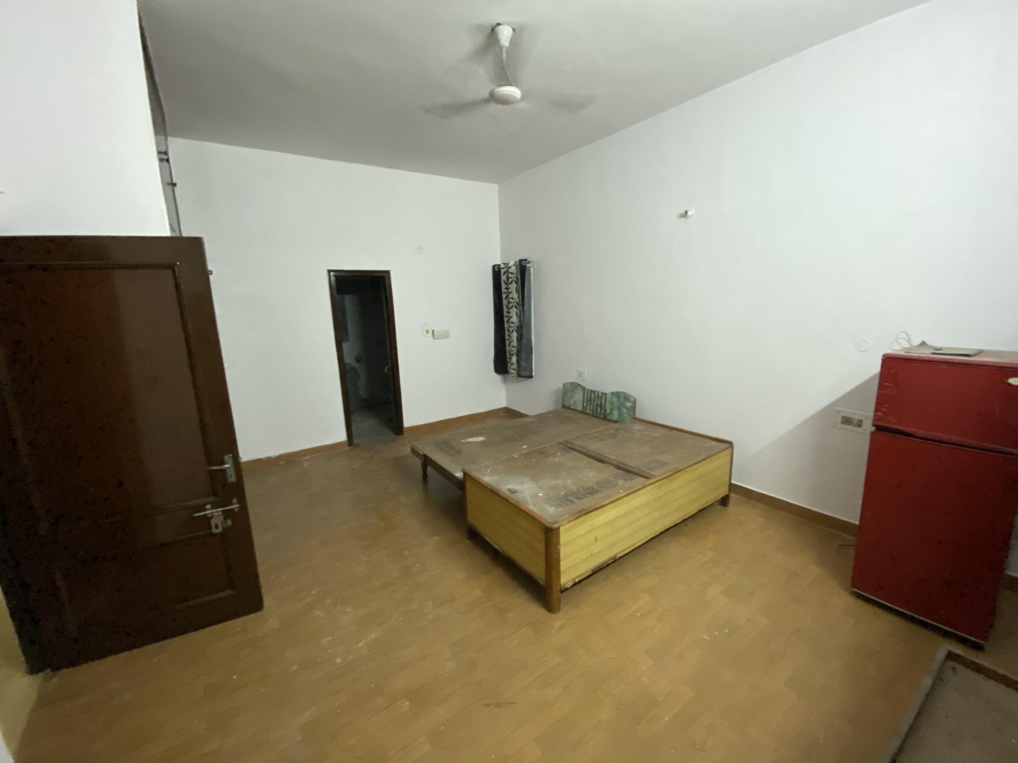 3BHK Semi Furnished House