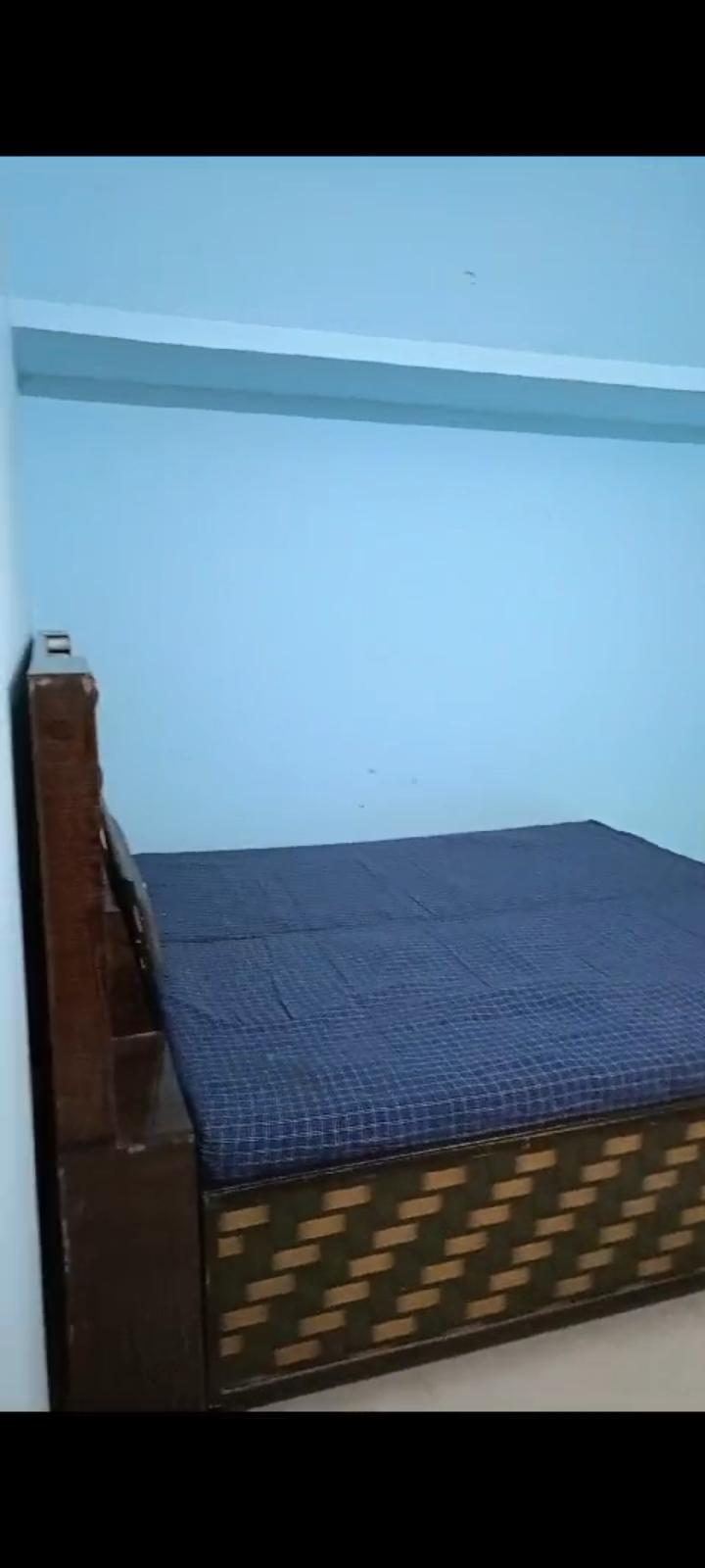 1BHK Semi Furnished House