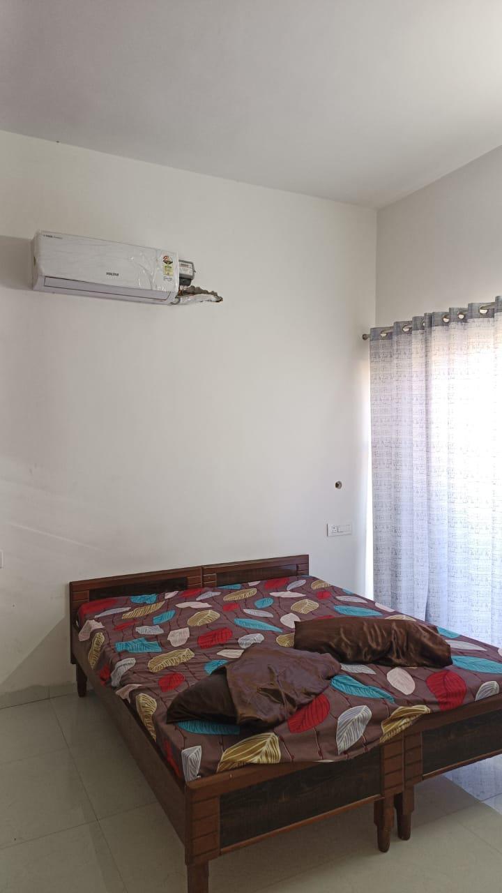 PG for Girls in Landra Road