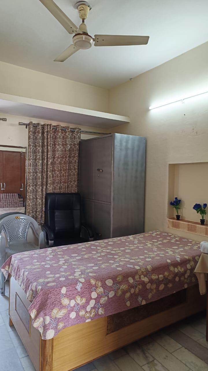 1 Room with Kitchen Fully Furnished House