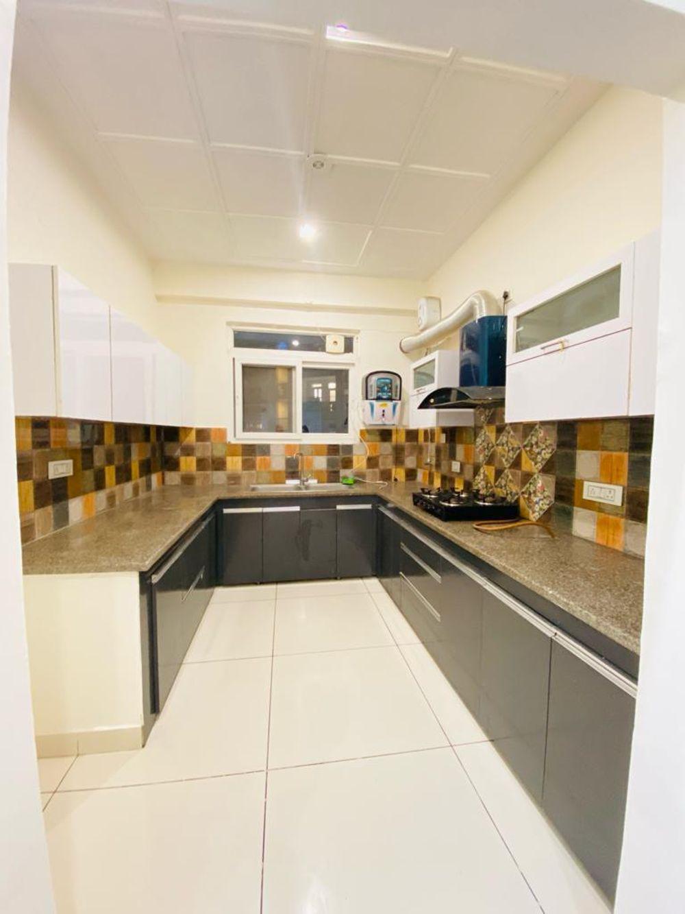 3BHK Unfurnished Flat