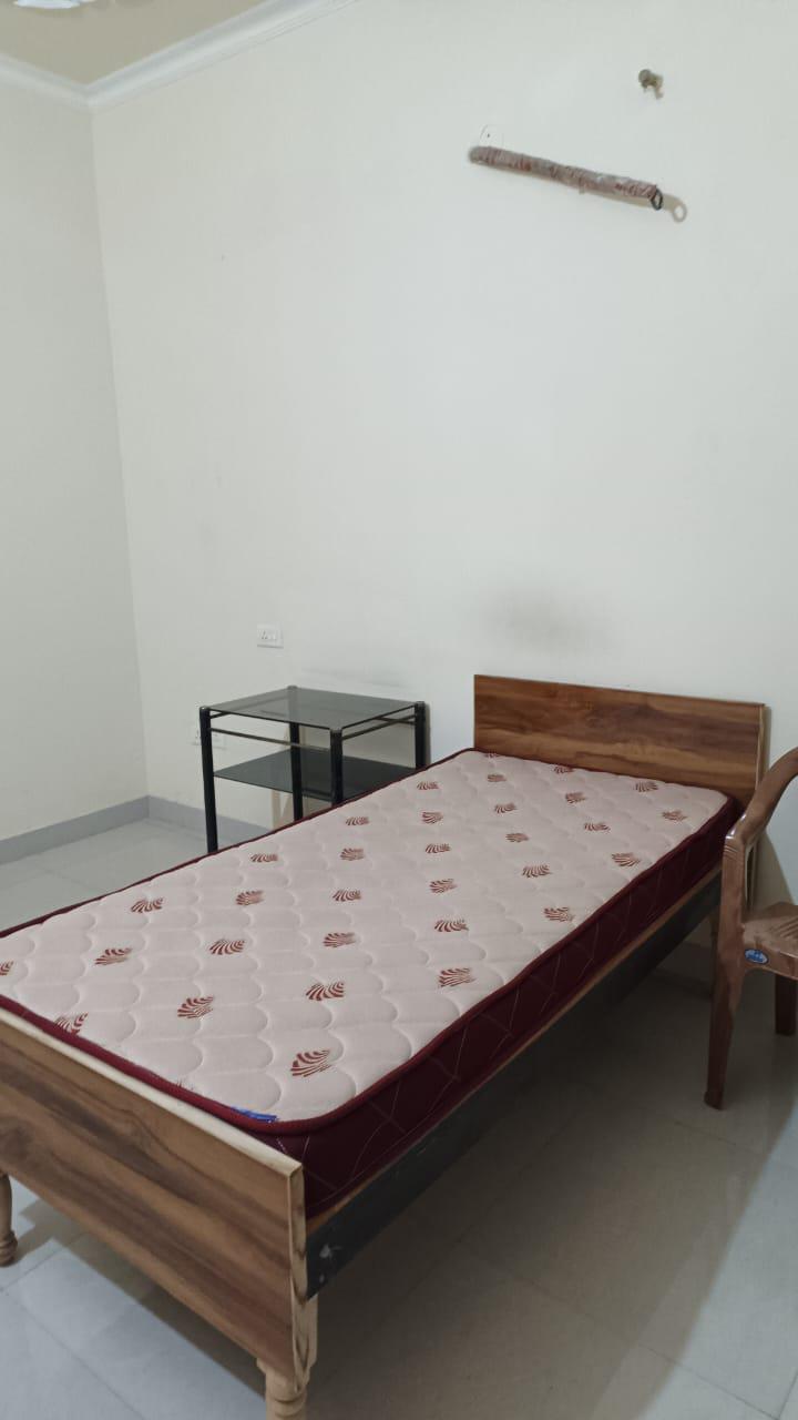 1 Room with Kitchen Semi Furnished House
