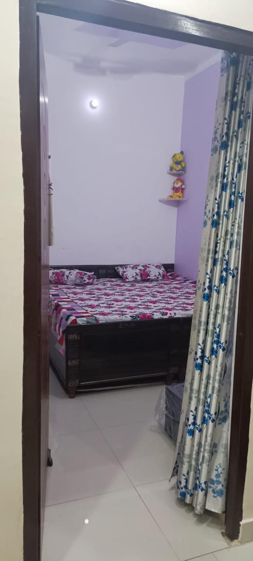 1 Room with Kitchen House for Rent