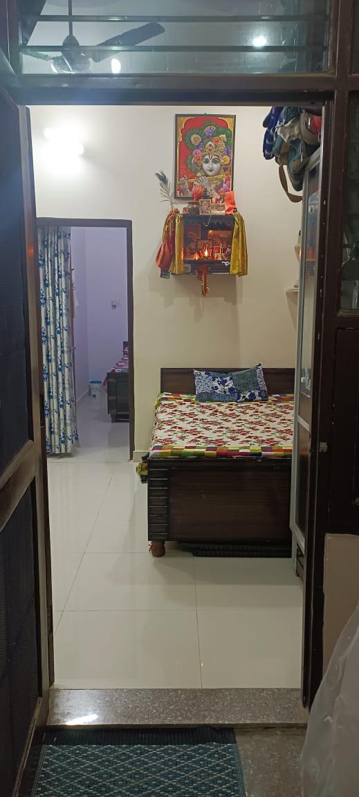 1 Room with Kitchen House for Rent
