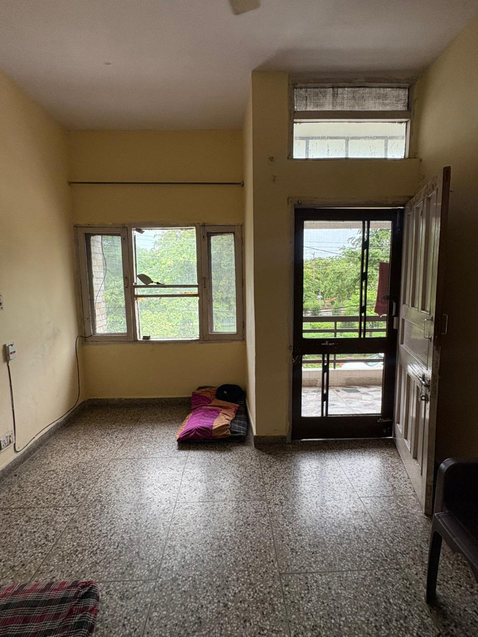2 Room with Kitchen Unfurnished House