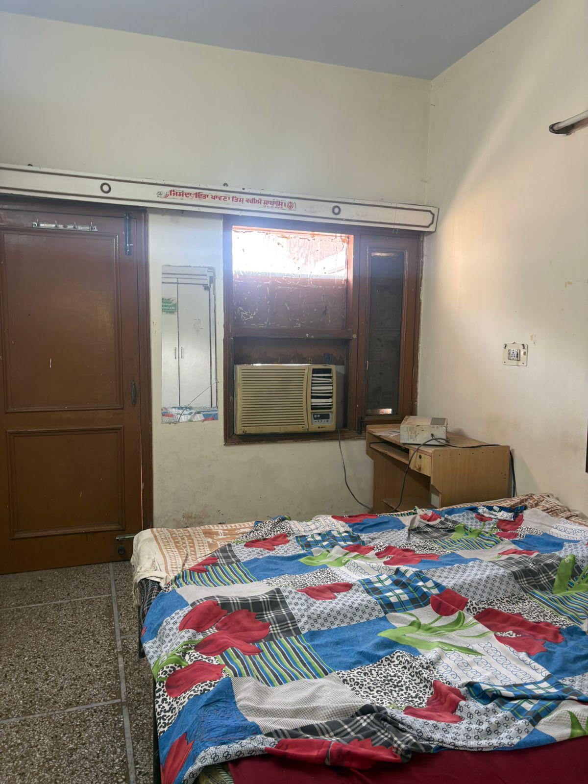 1 Room with Kitchen Semi Furnished House
