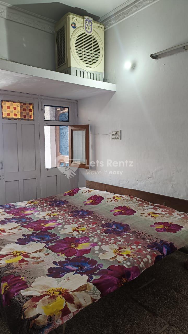 1 Room with Kitchen Semi Furnished House