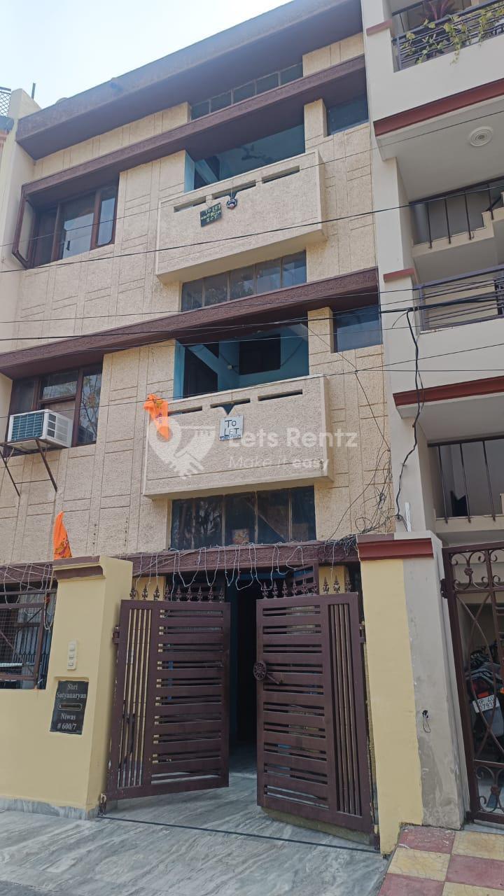 1 Room with Kitchen Semi Furnished House