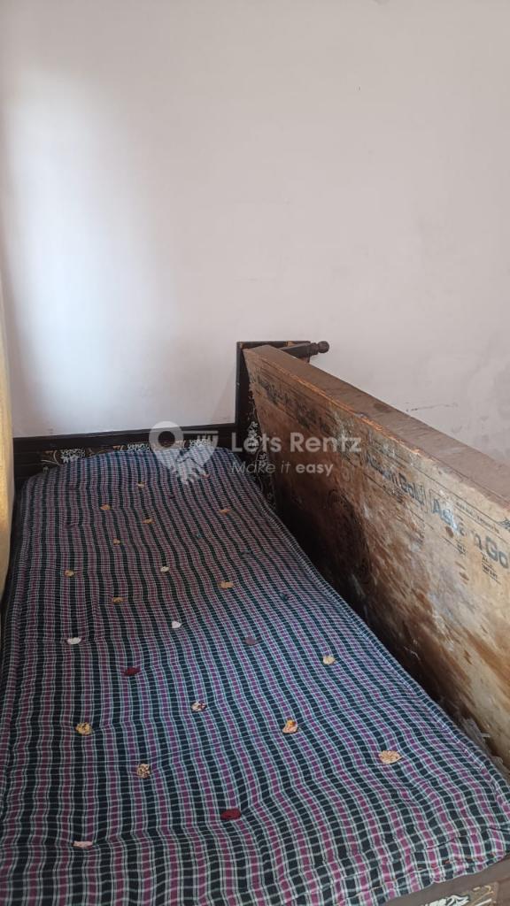 1 Room with Kitchen Semi Furnished House