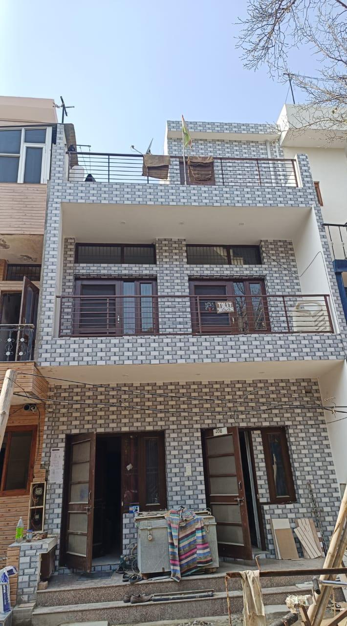 2 Room with Kitchen Semi Furnished House