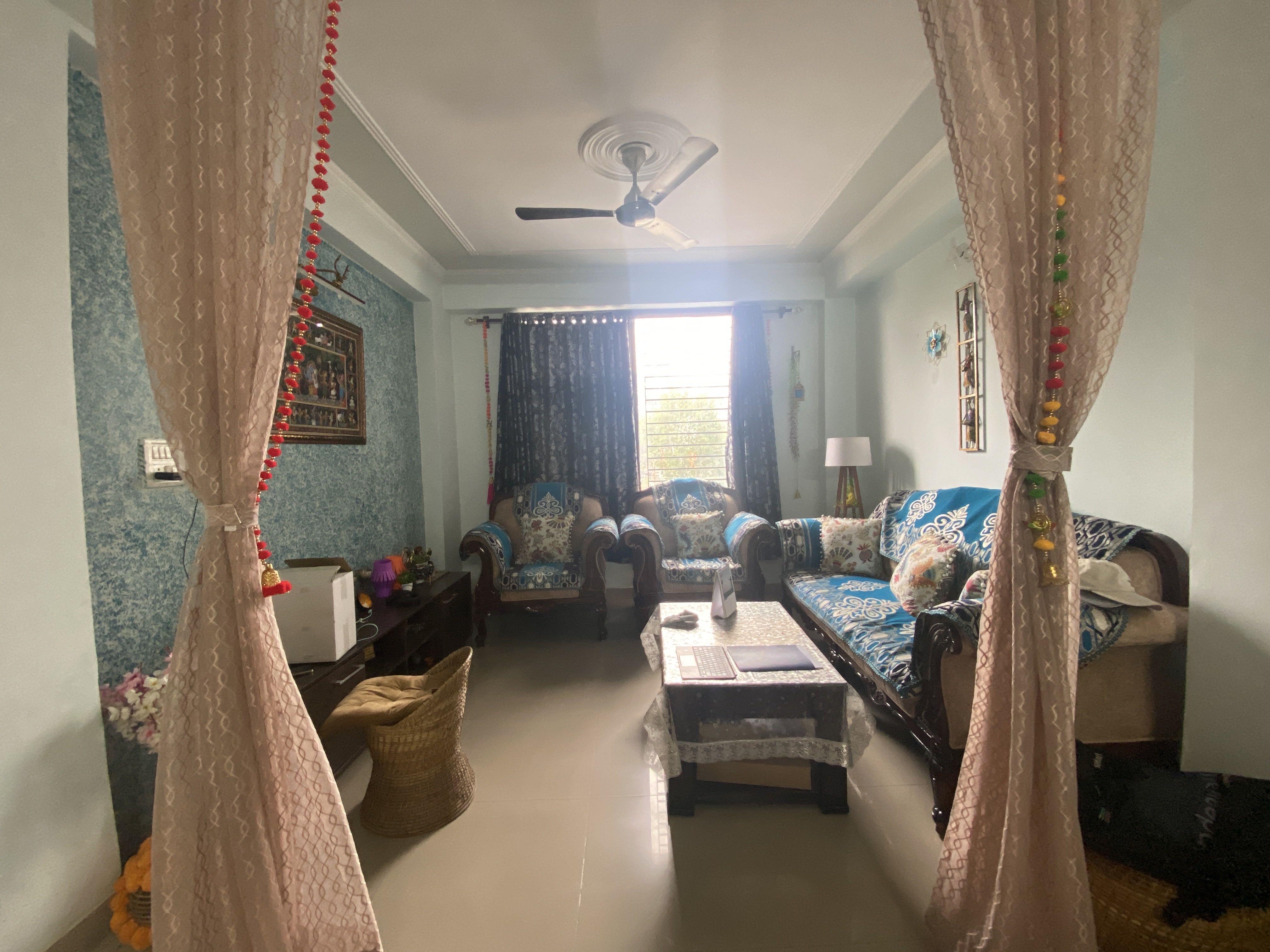 3BHK Semi Furnished Flat