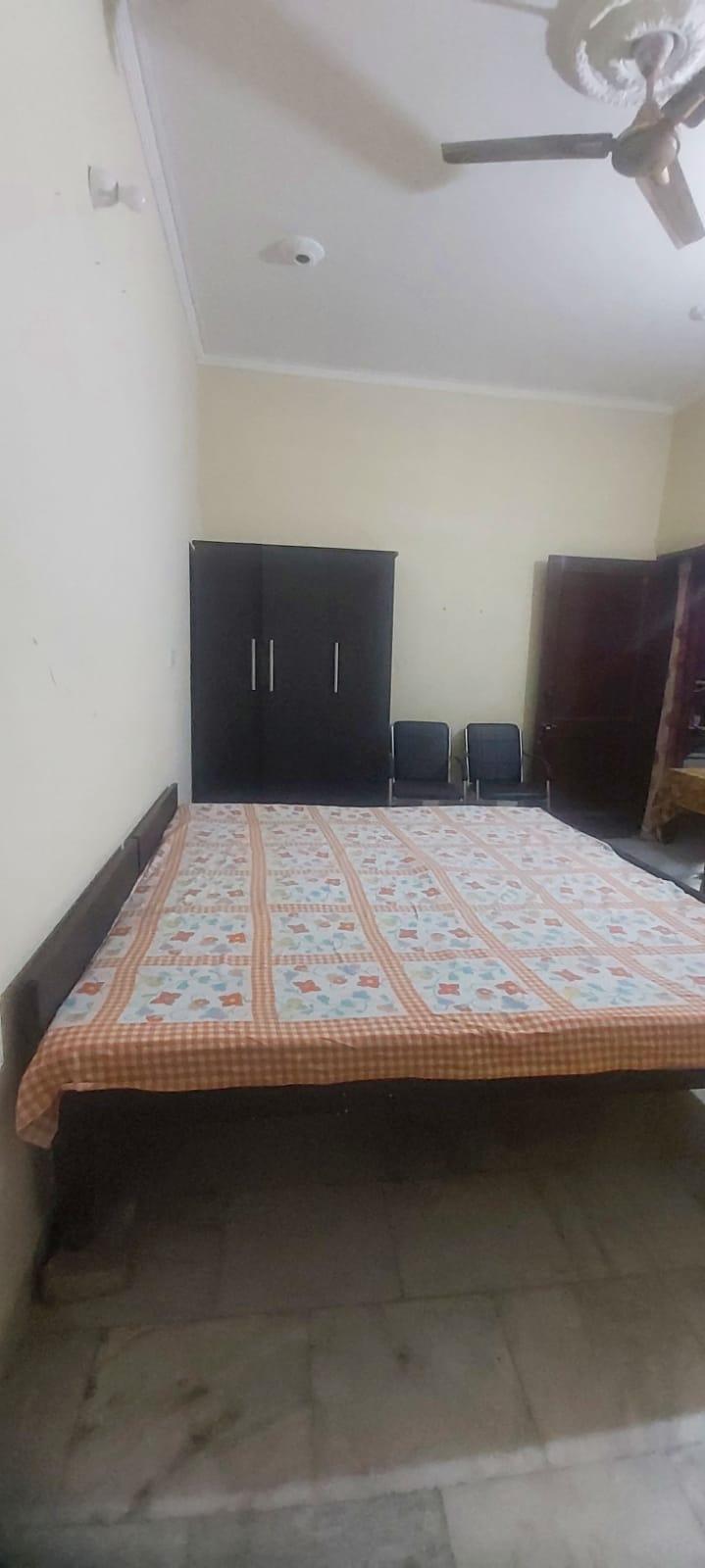 PG for Girls in Zirakpur