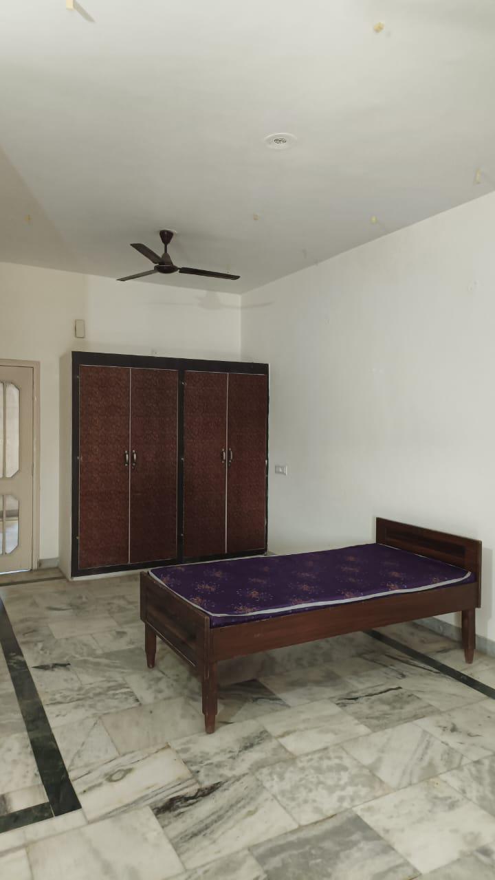 Room for rent