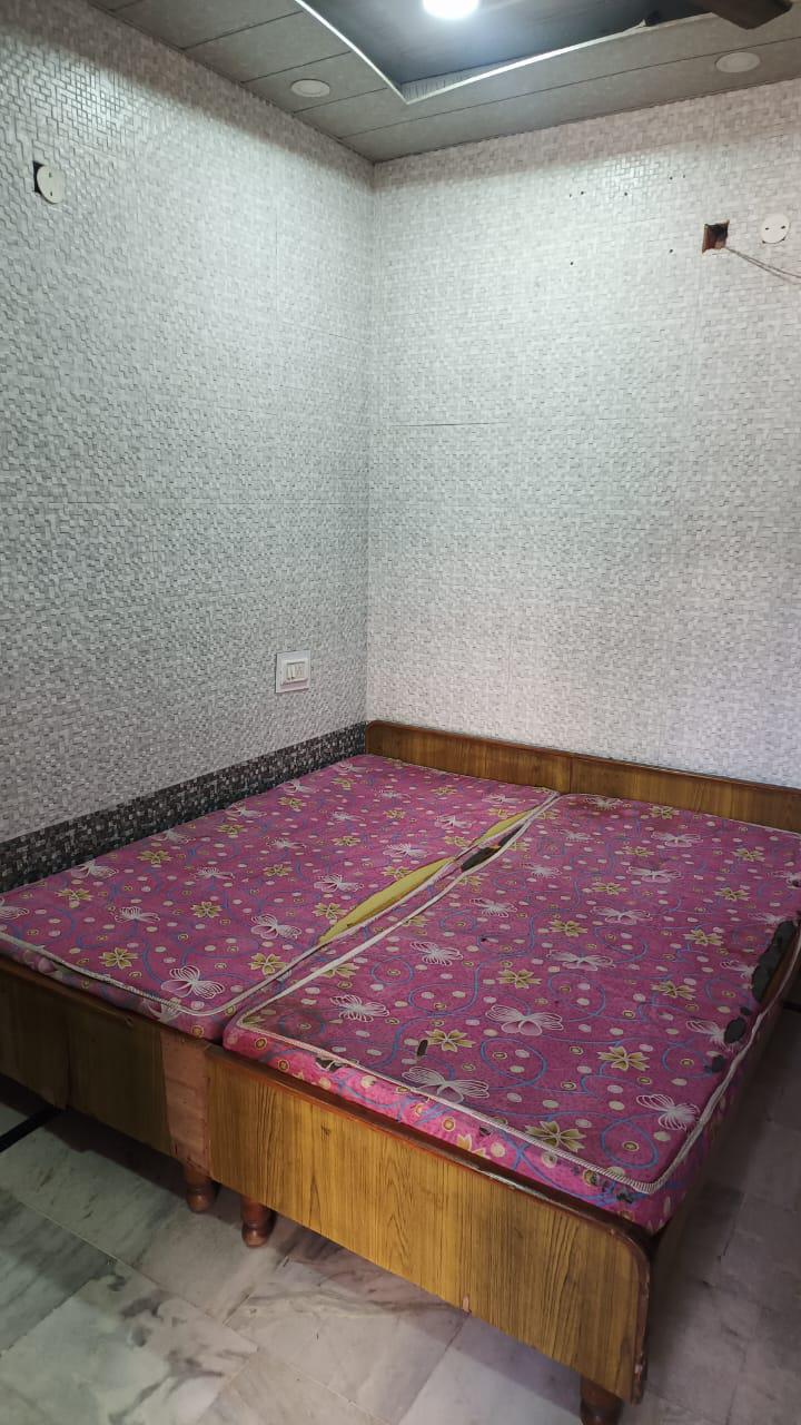 1 Room with Kitchen Fully Furnished House