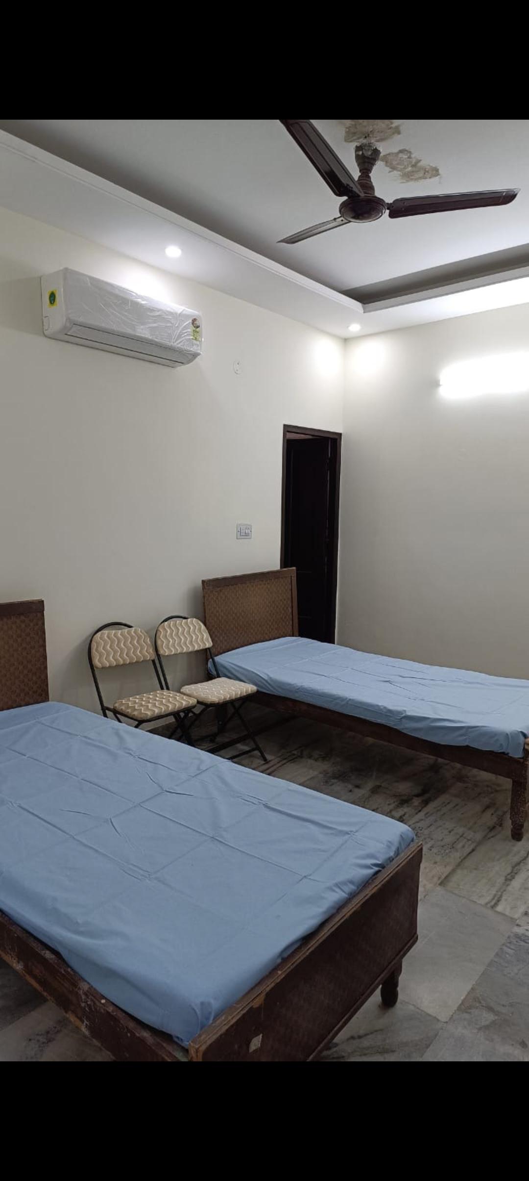 Room for rent