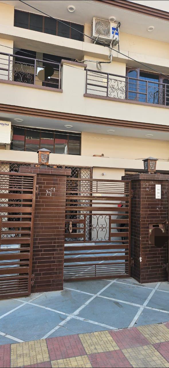 2 Room with Kitchen Semi Furnished House