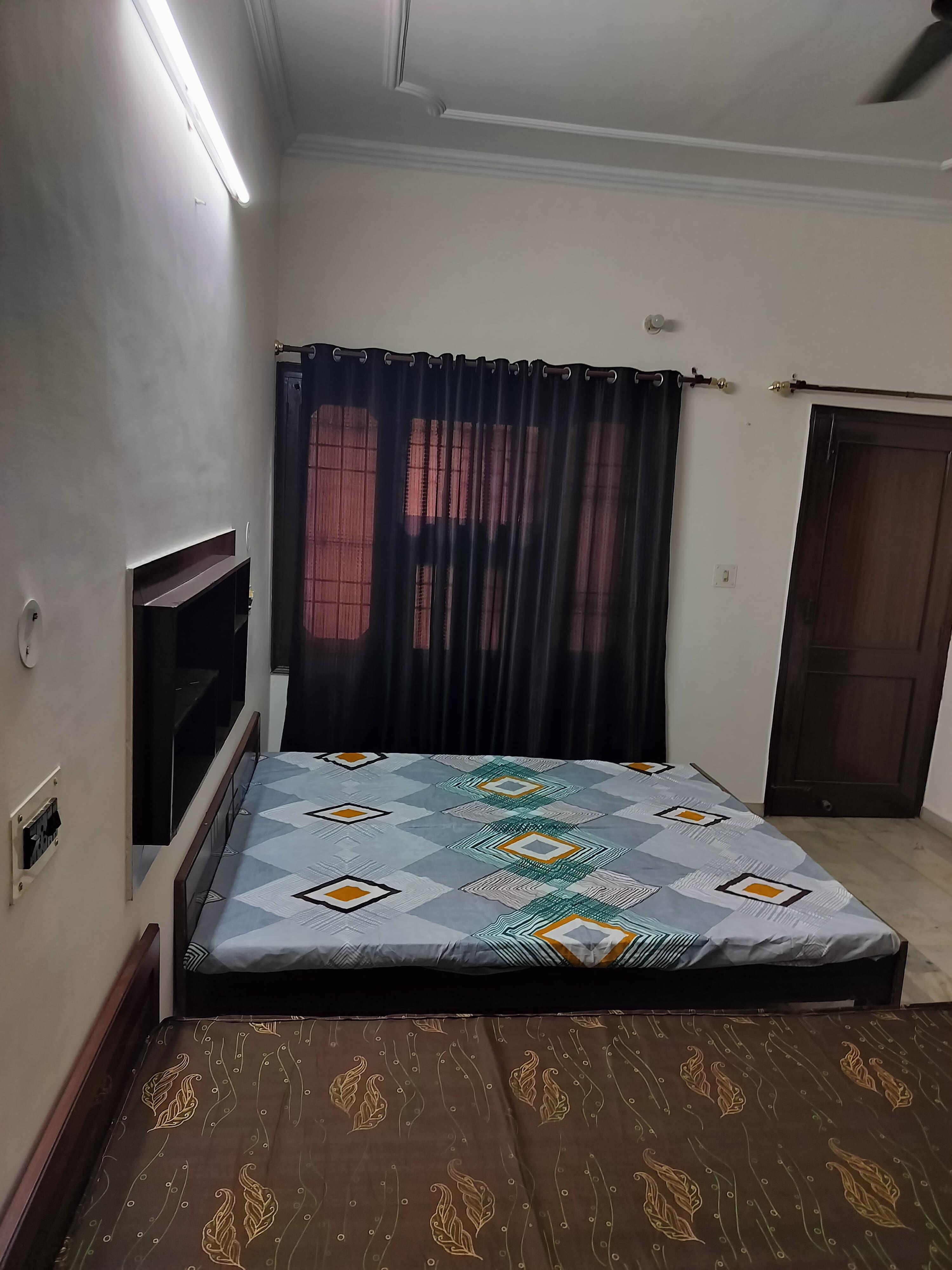 PG for Girls in Sector 44, Chandigarh