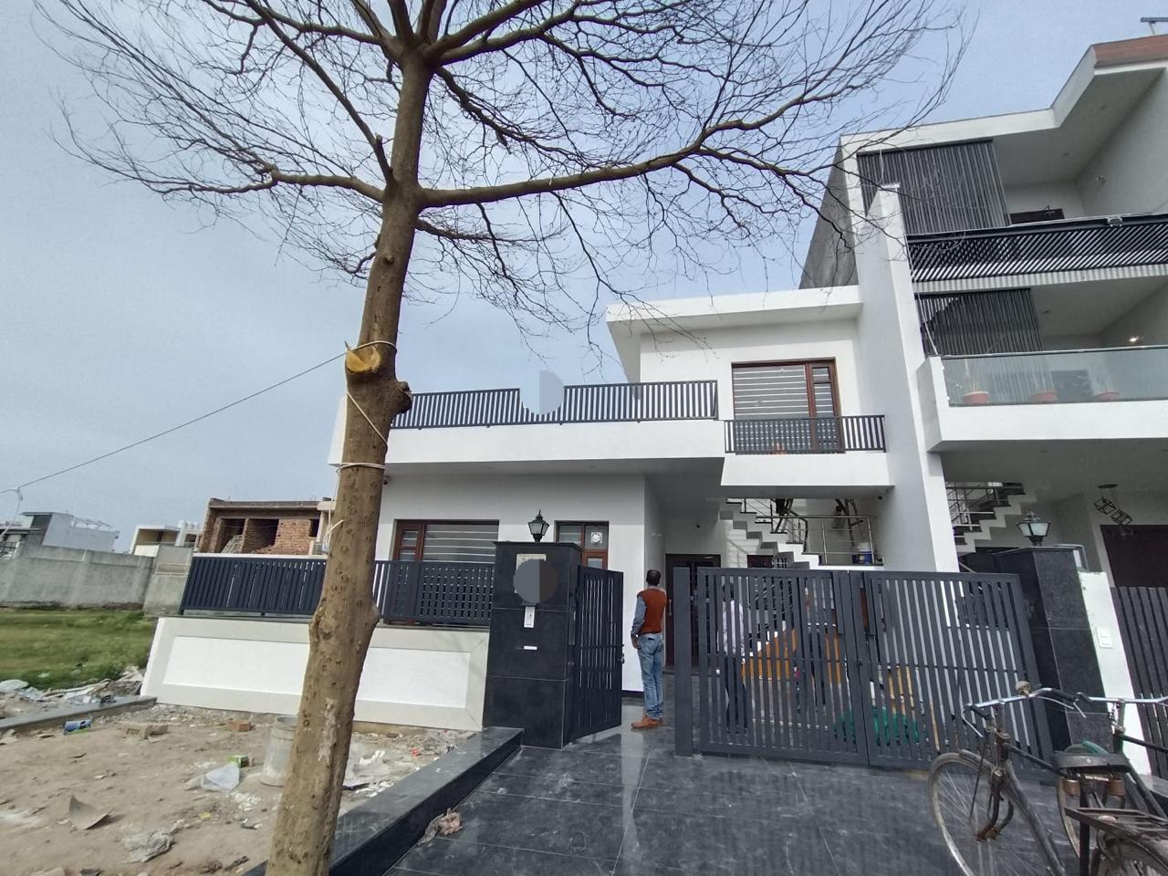 3BHK Semi Furnished House