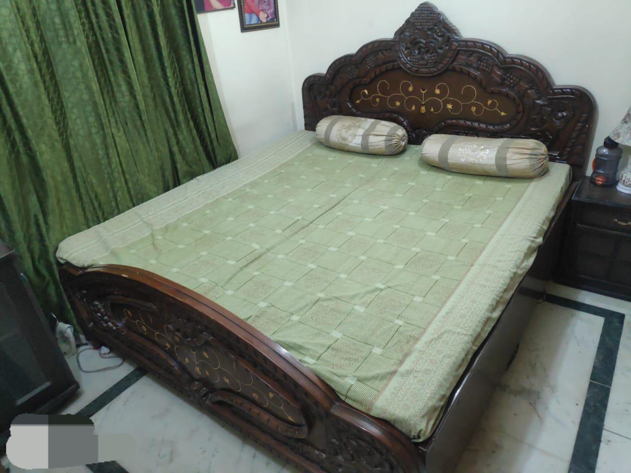 2BHK Semi Furnished Flat