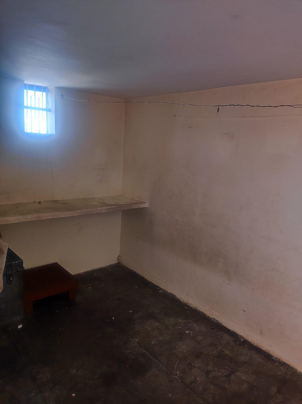 1 Room with Kitchen Unfurnished House