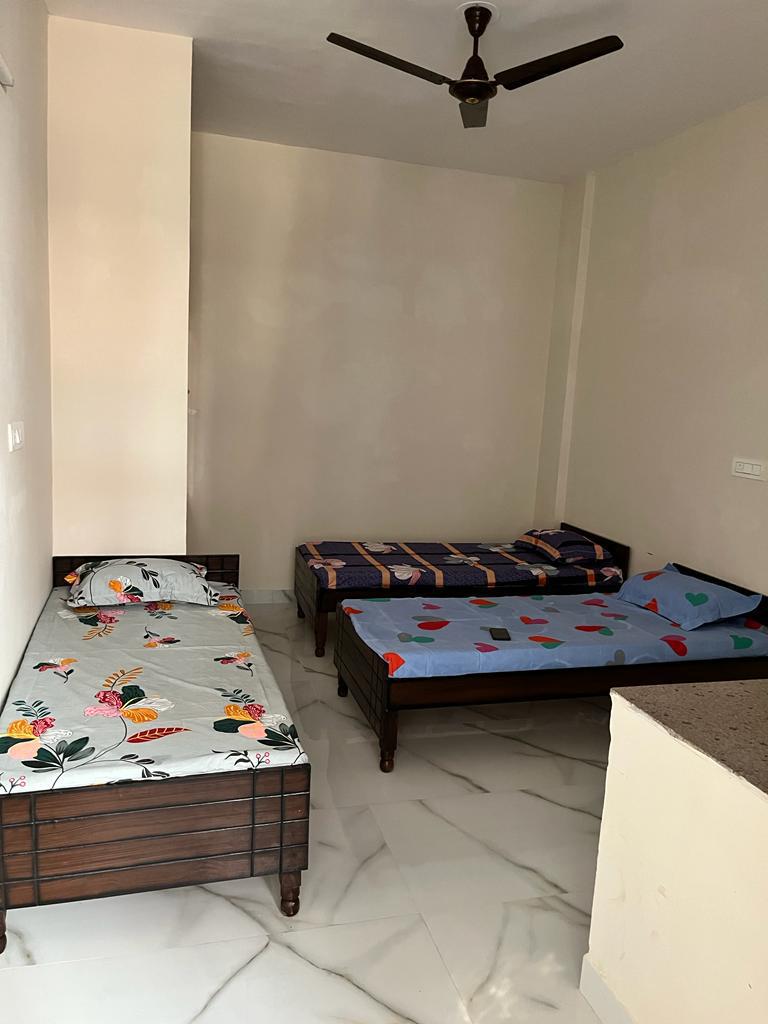 PG for Boys & Girls in Panchkula