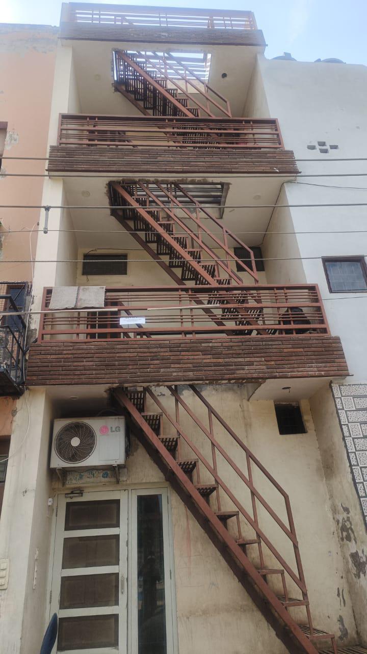 1 Room with Kitchen Fully Furnished House