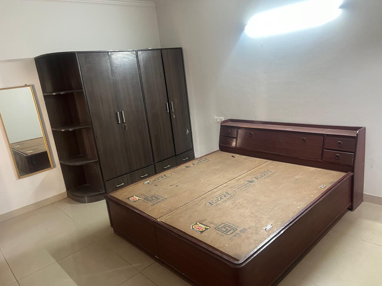 2 Room with Kitchen Unfurnished House