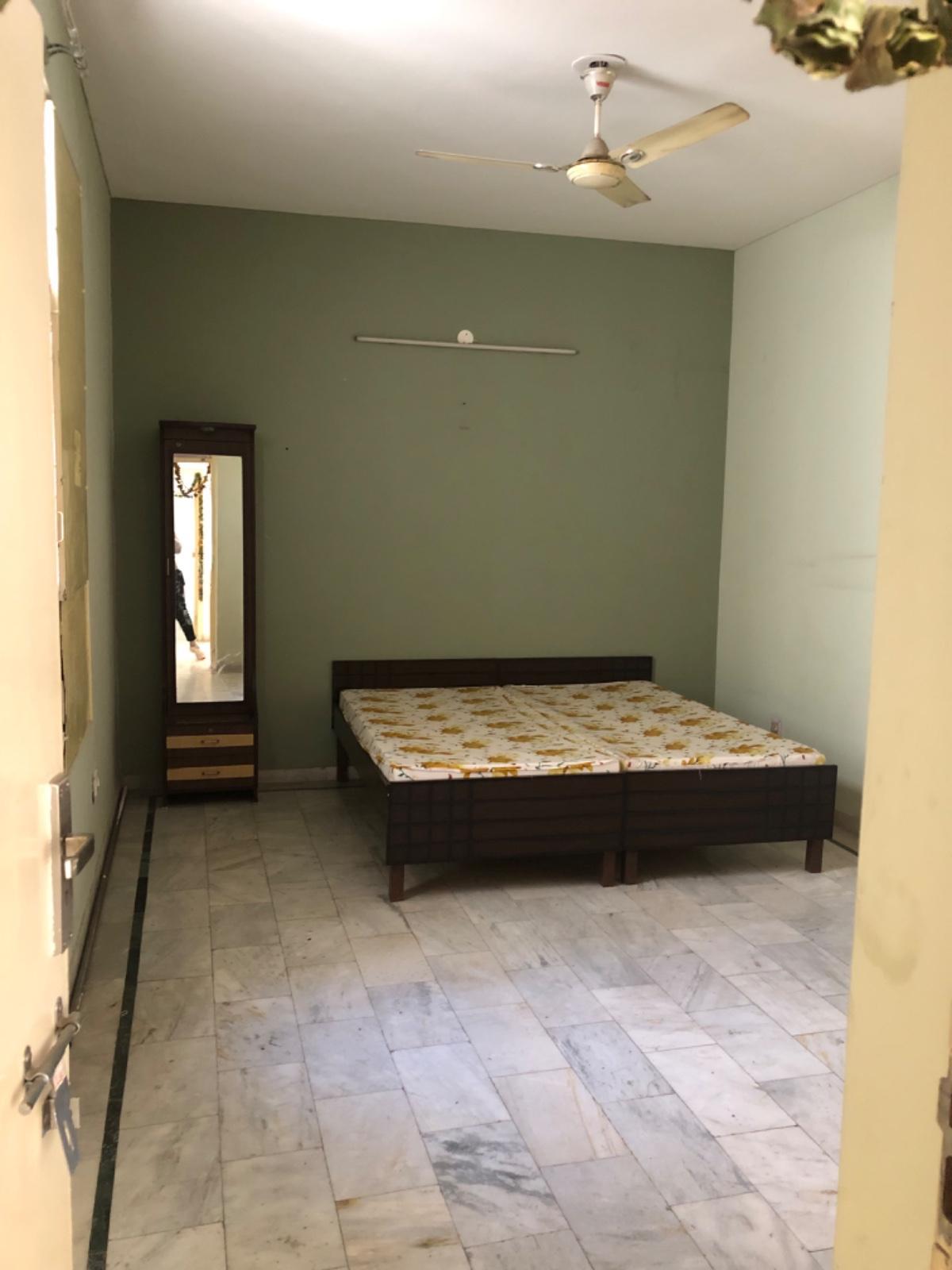 Room for rent