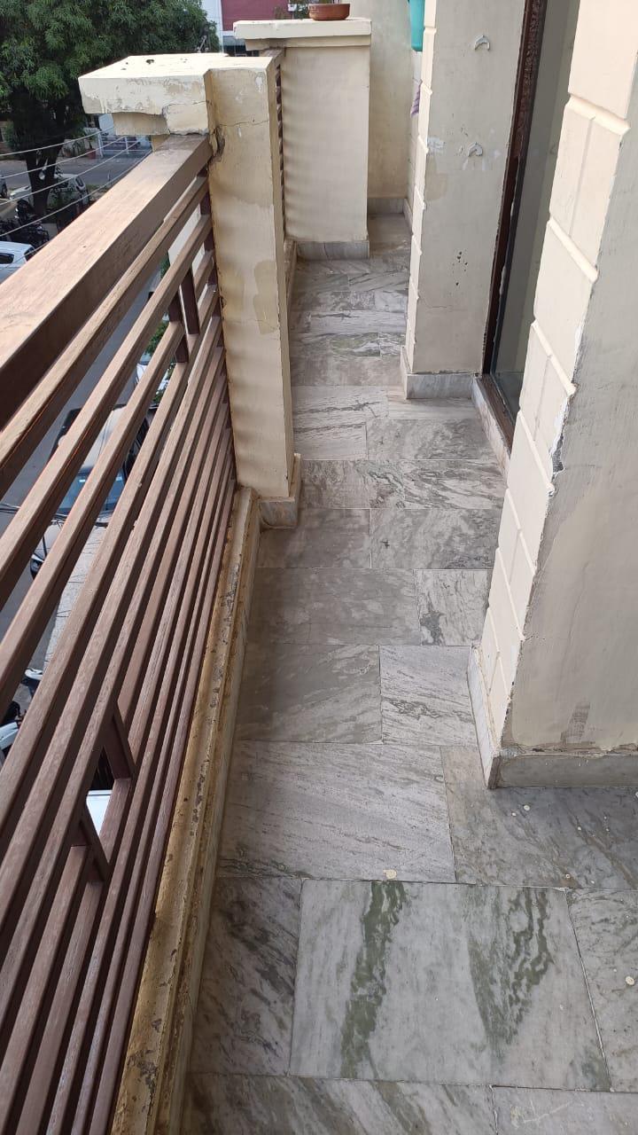 2 Room with Kitchen Unfurnished House