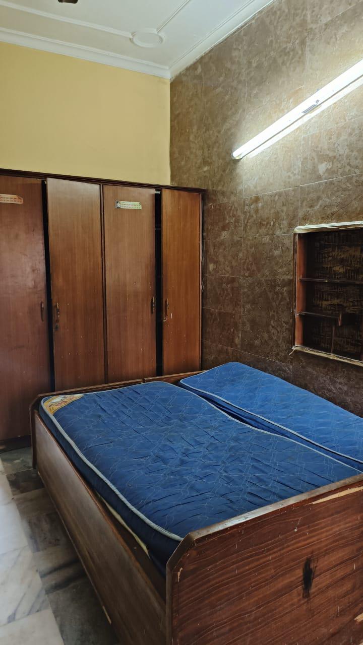 1 Room with Kitchen Unfurnished House