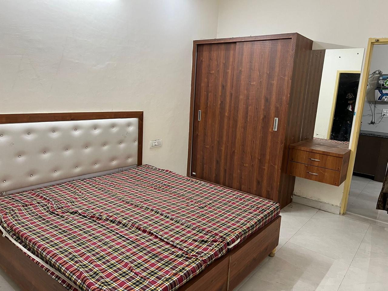 2BHK Semi Furnished Flat