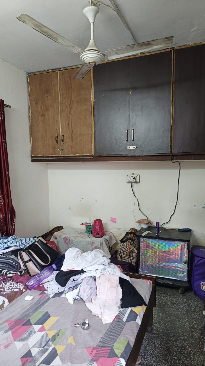 1 Room with Kitchen House for Rent