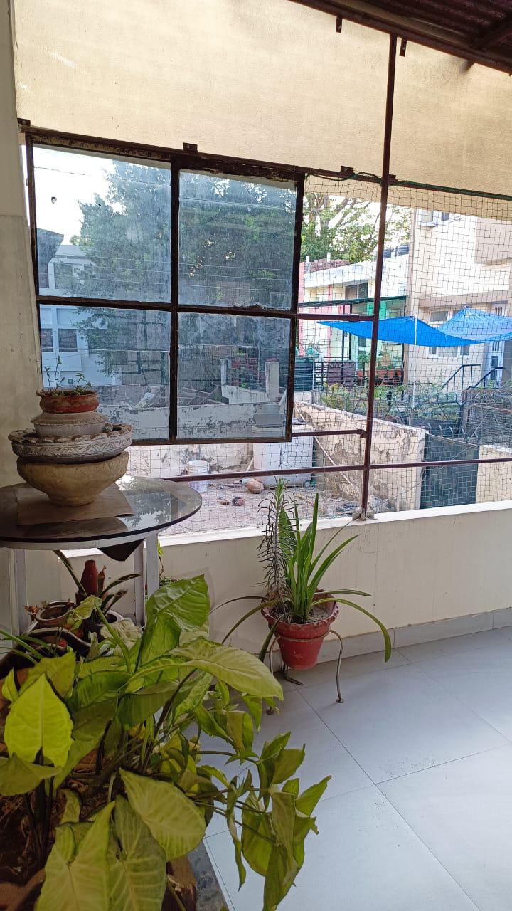 1 Room with Kitchen House for Rent