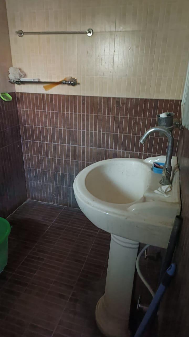1 Room with Kitchen House for Rent