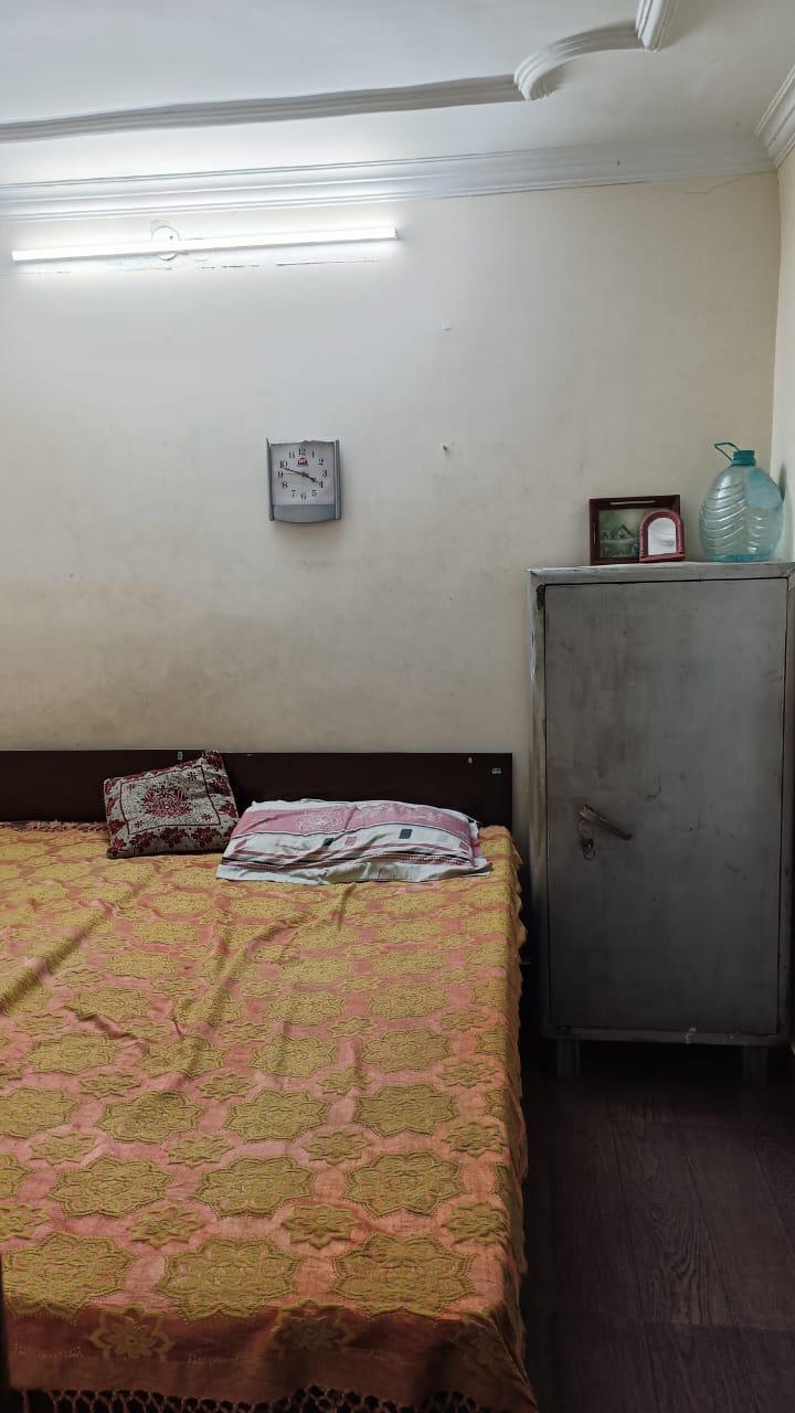 1 Room with Kitchen House for Rent