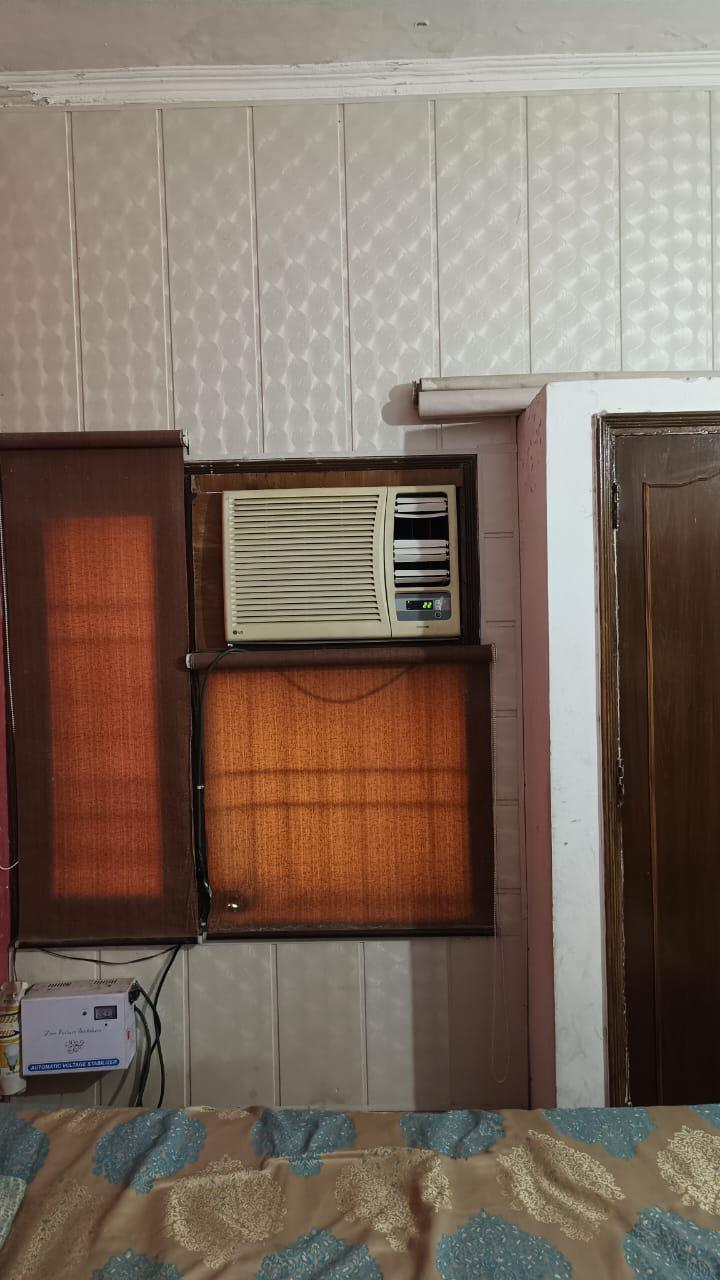 1 Room with Kitchen House for Rent