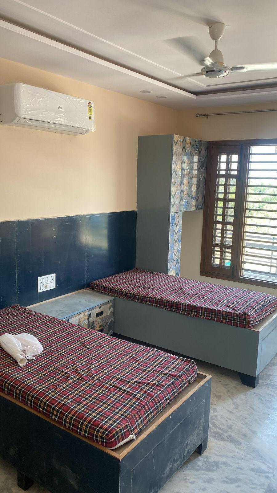 PG for Girls in Sector 94, Sahibzada Ajit Singh Nagar