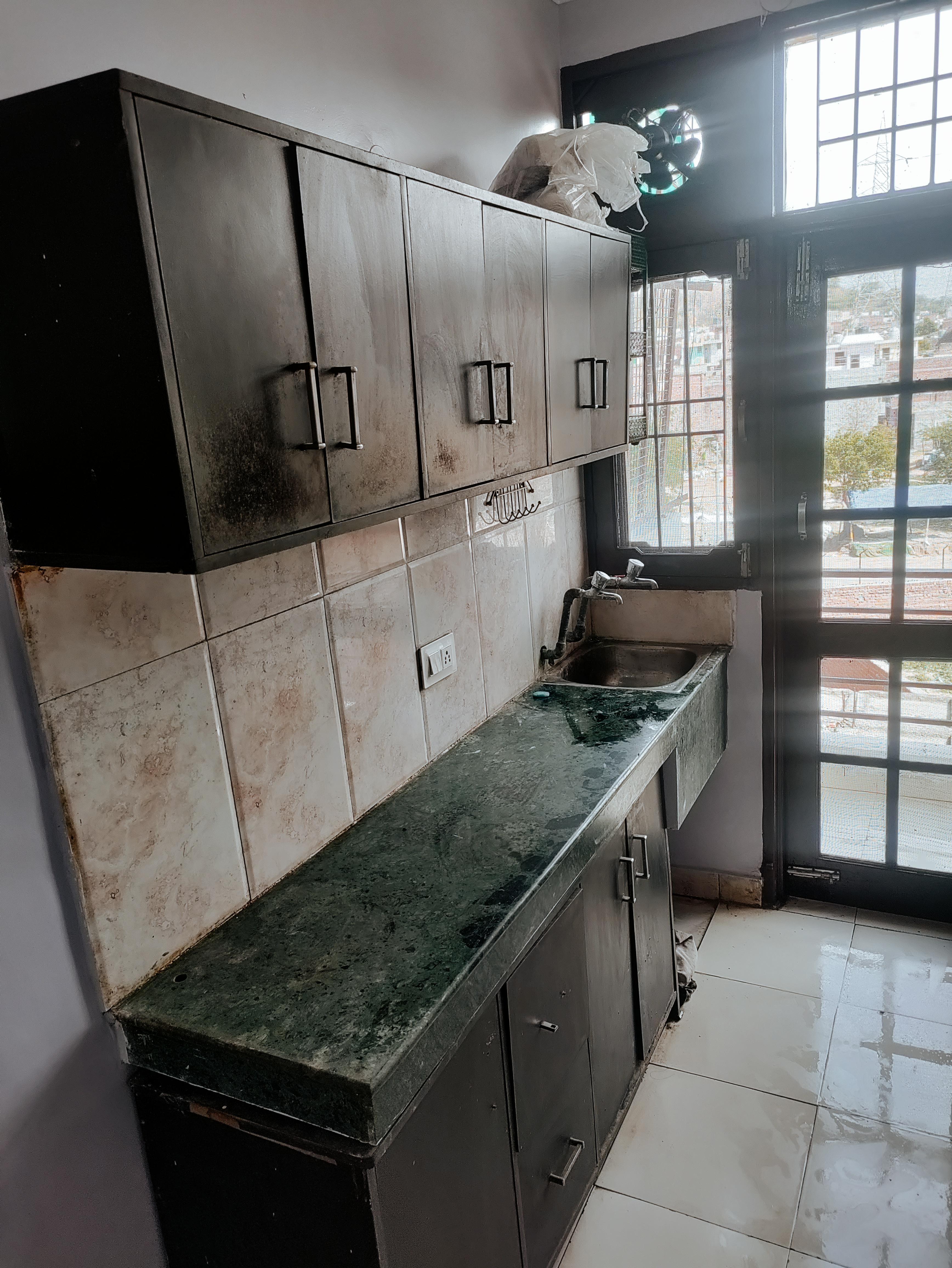 1BHK Unfurnished Flat