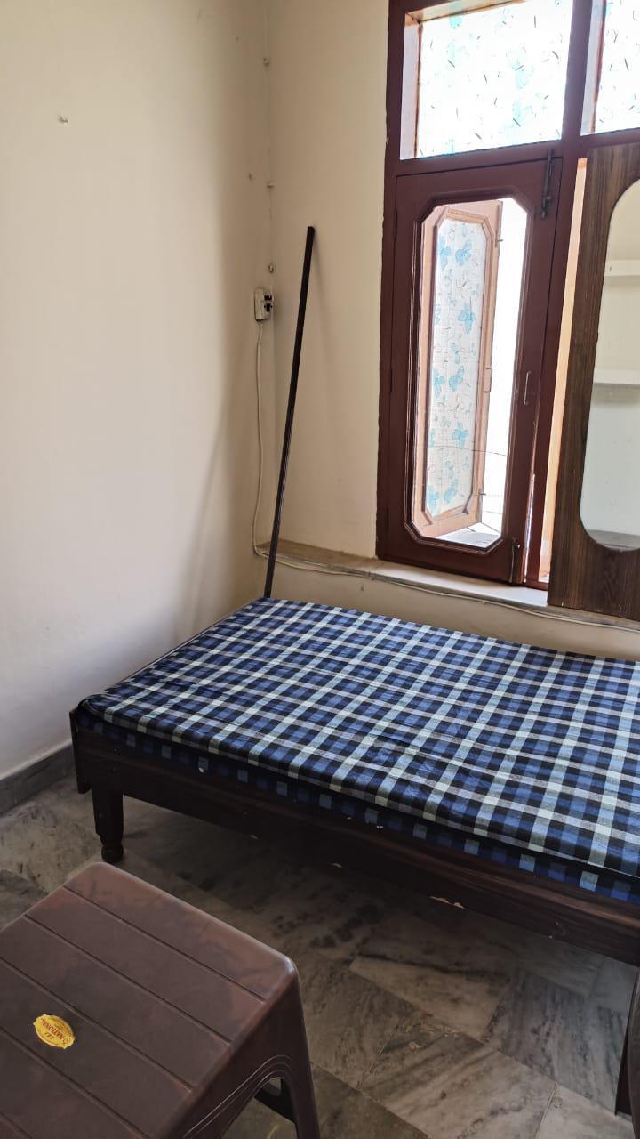 1 Room with Kitchen Semi Furnished House