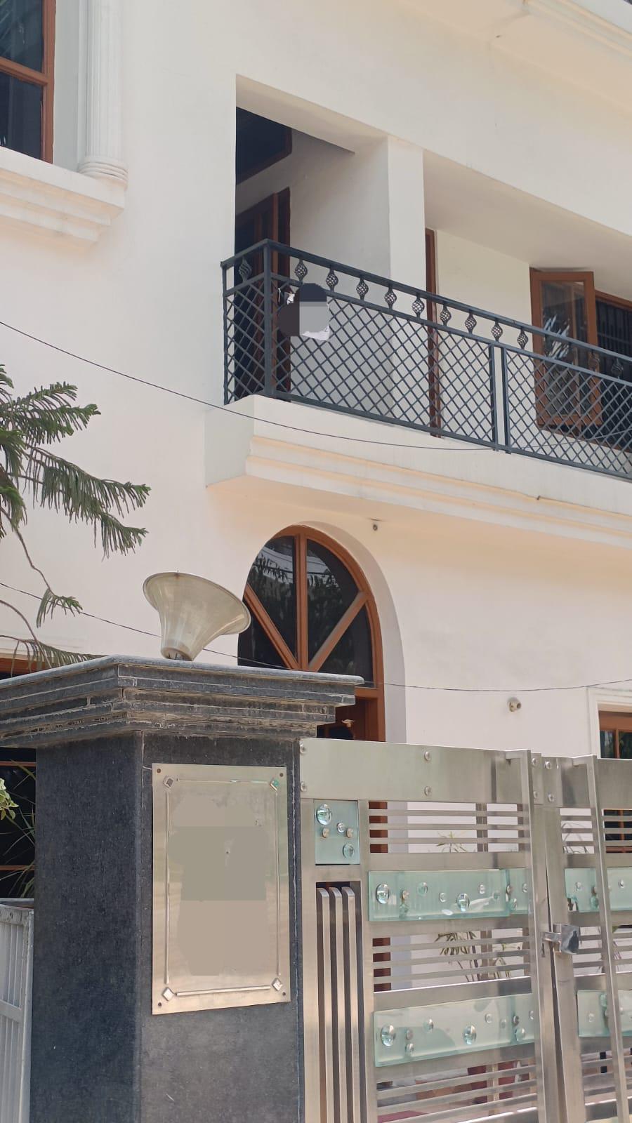 1 Room with Kitchen Semi Furnished House