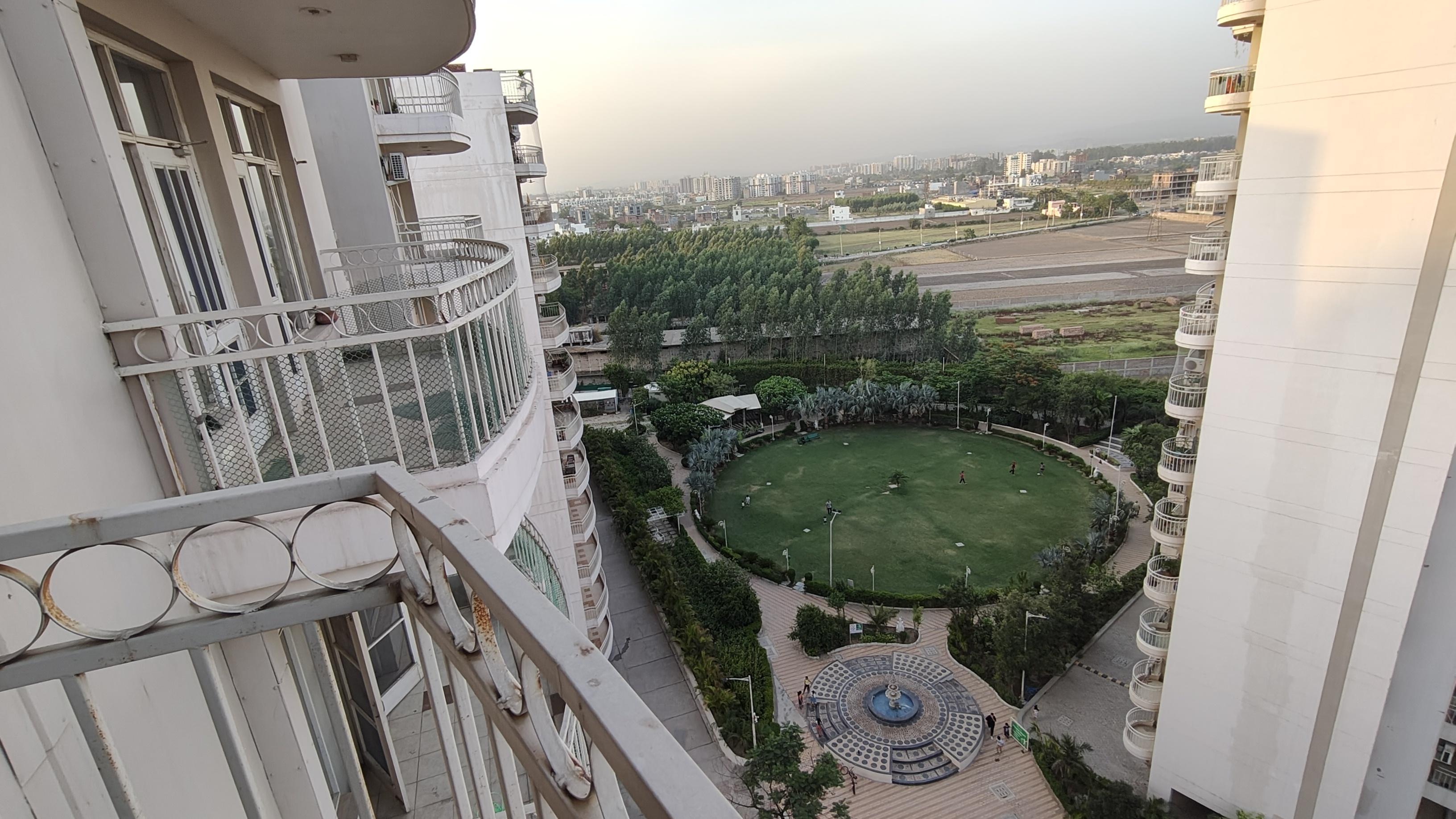 2BHK Semi Furnished Flat