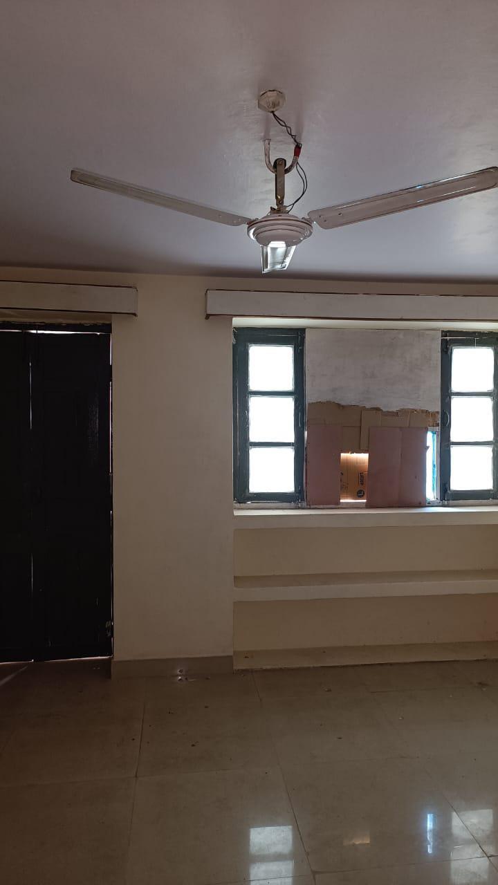 1 Room with Kitchen Unfurnished House