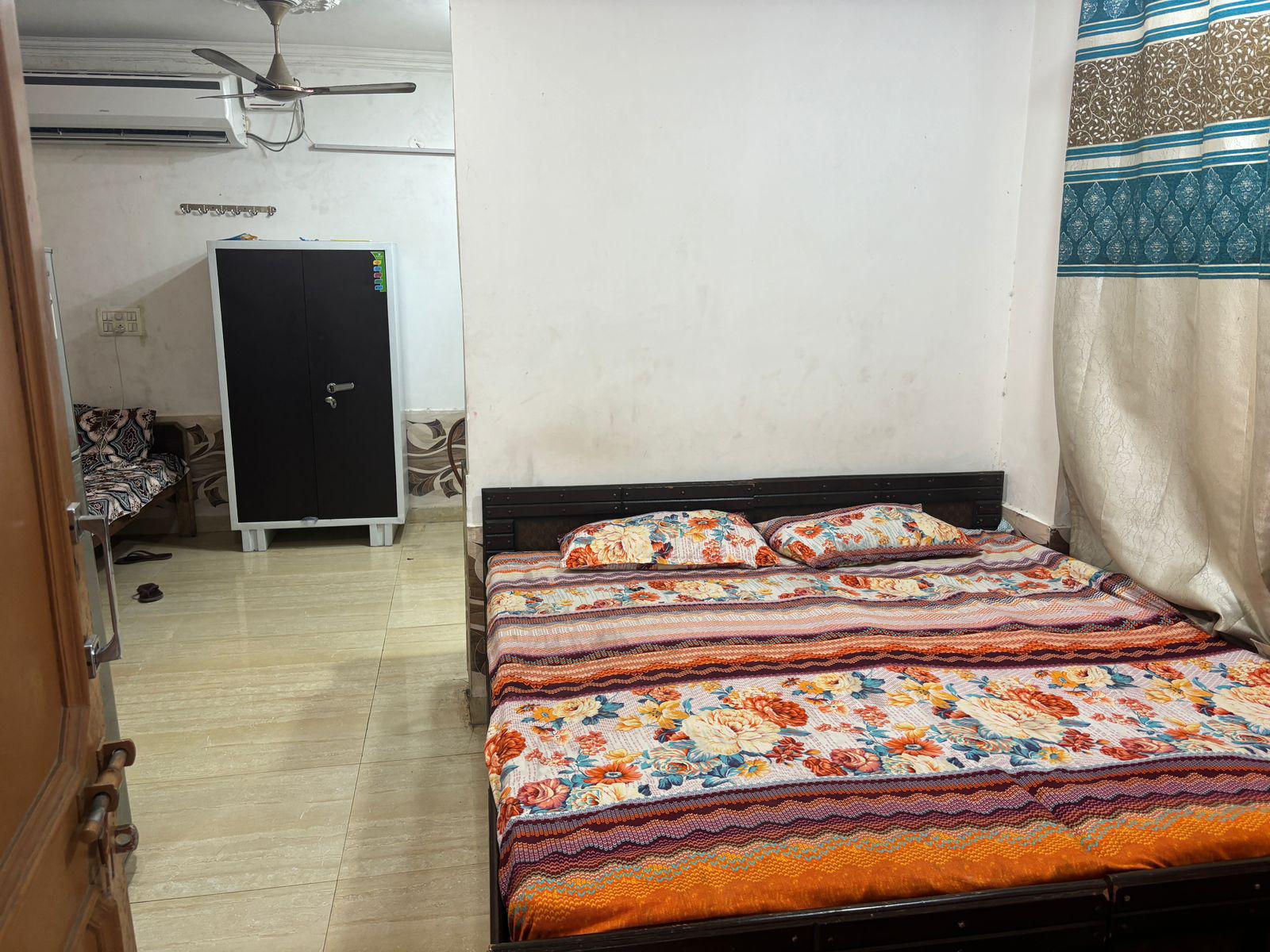 PG for Girls in Phase 11, Sahibzada Ajit Singh Nagar