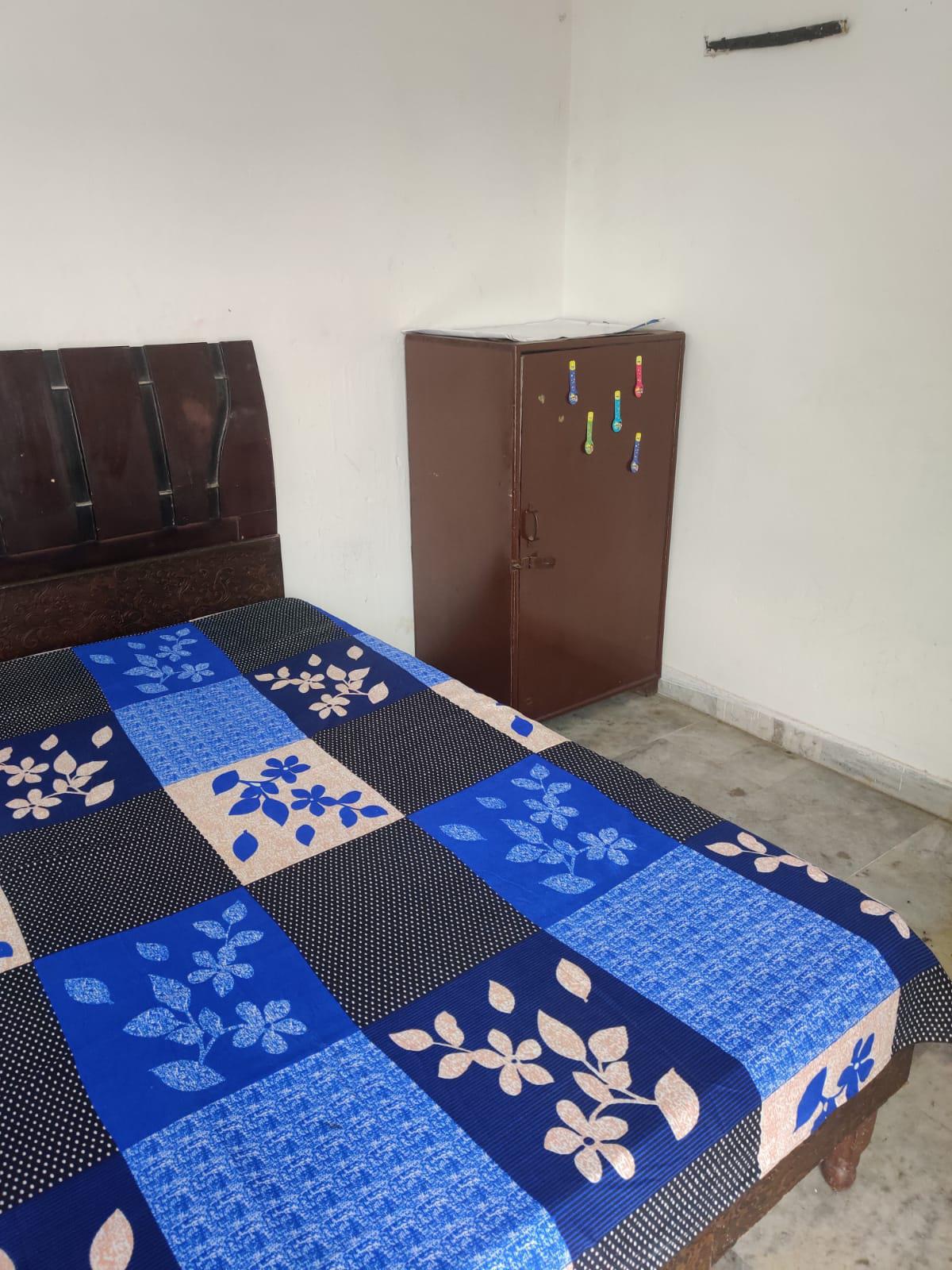 1 Room with Kitchen Semi Furnished House