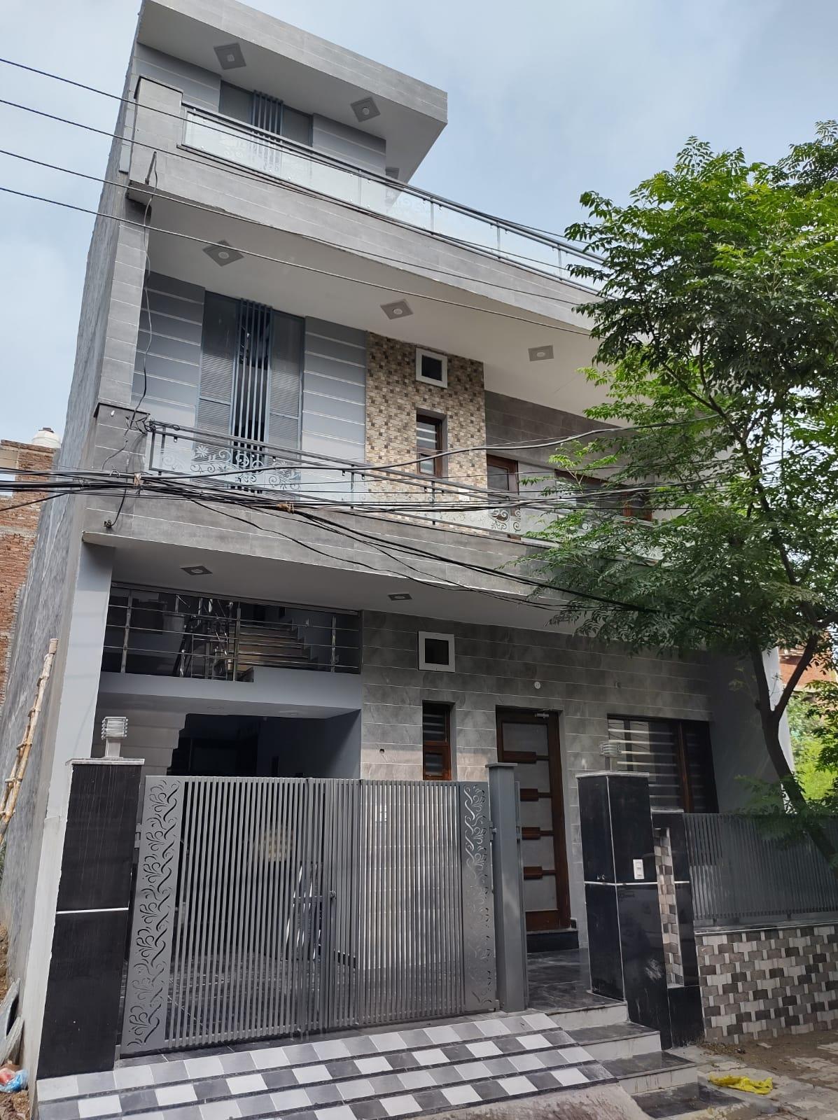 3BHK Semi Furnished House