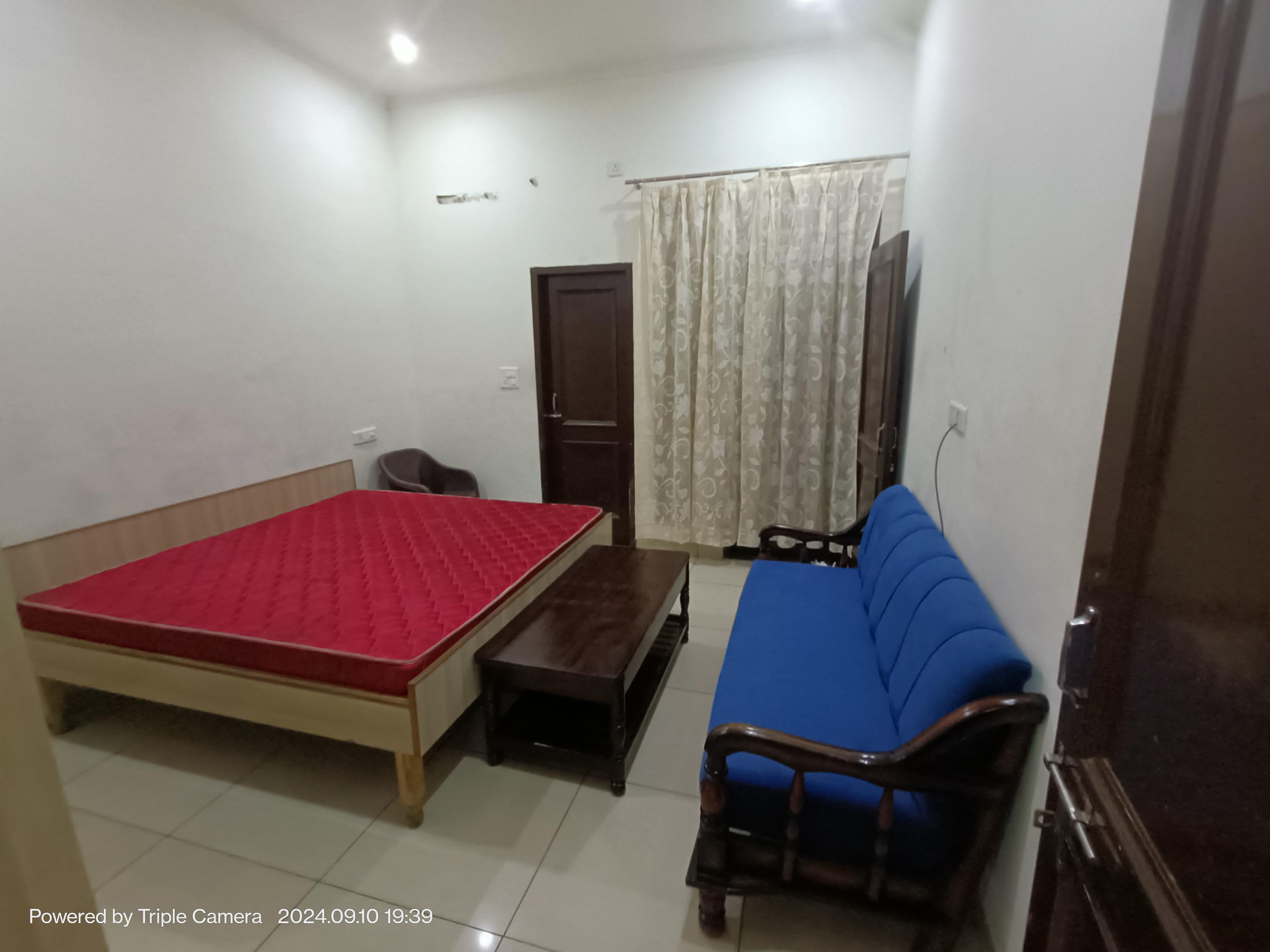 Room for rent