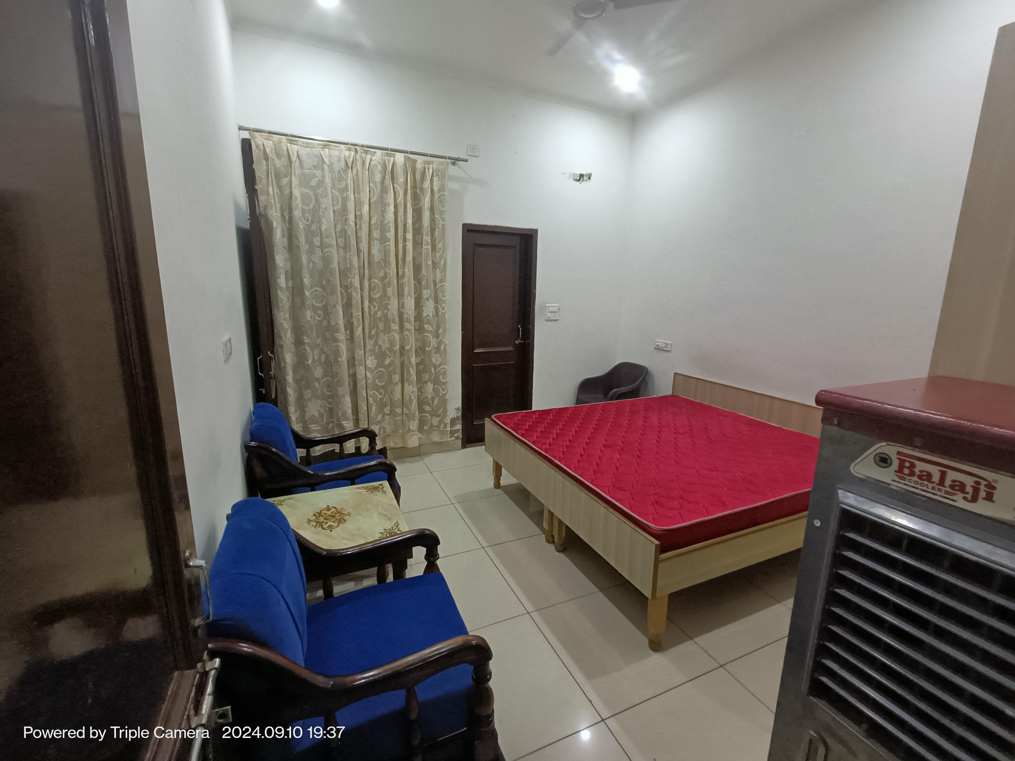 Room for rent