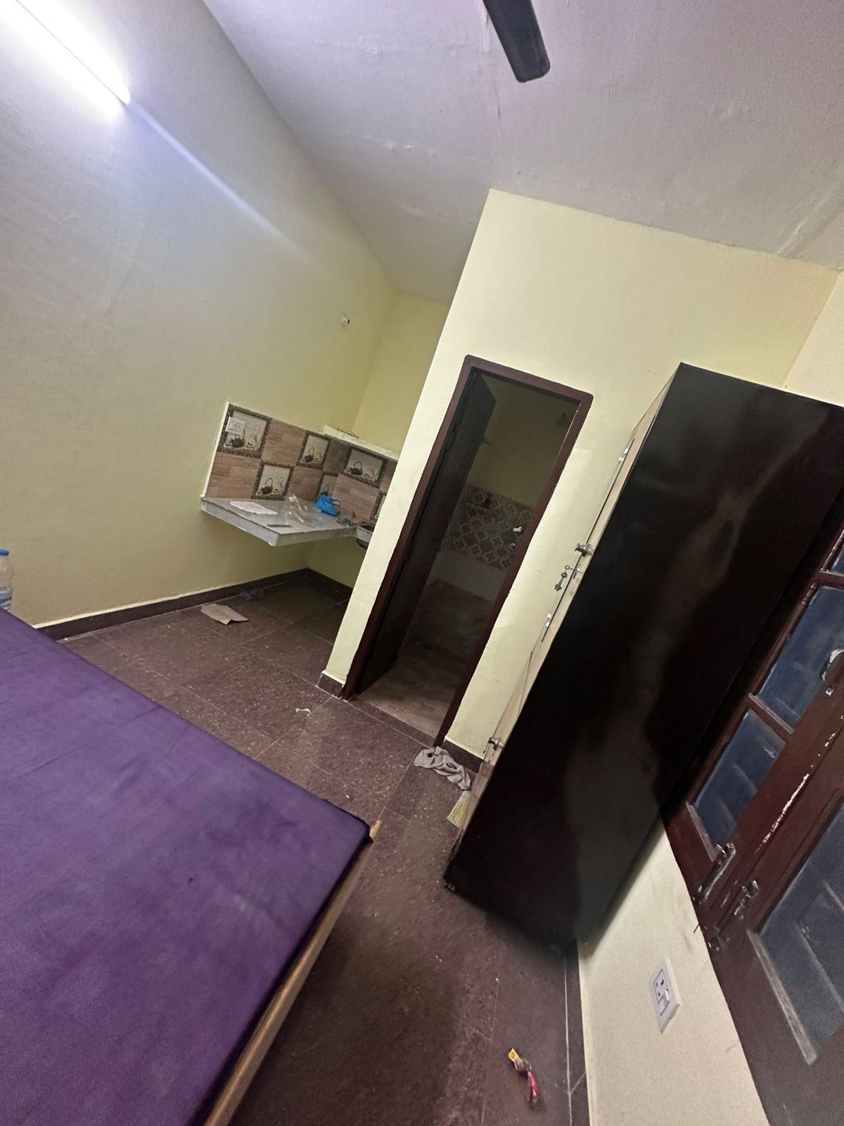 1 Room with Kitchen Fully Furnished House
